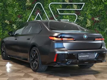 BMW 740 dxDRIVE B&W INDIVIDUAL TOW