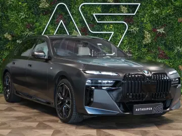 BMW 740 dxDRIVE B&W INDIVIDUAL TOW