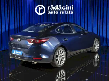 MAZDA 3 SEDAN E-SKYACTIVE G PLUS HYBRID 6AT