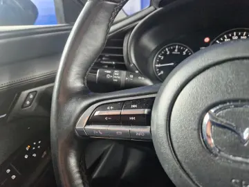 MAZDA 3 SEDAN E-SKYACTIVE G PLUS HYBRID 6AT