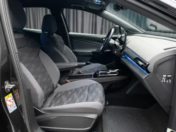 Volkswagen ID 4 Pure Performance  125 KW 170 CP