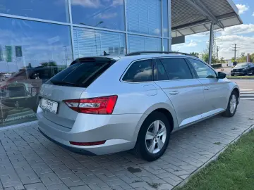 Skoda Superb 2.0 TDI DSG Style