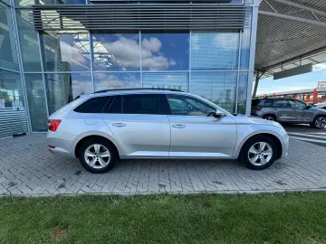 Skoda Superb 2.0 TDI DSG Style