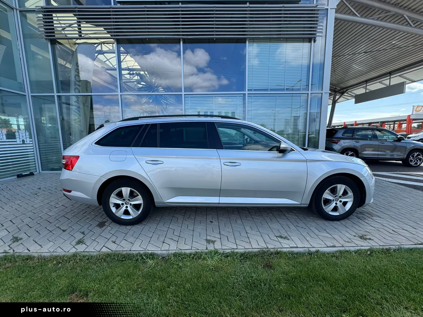 Skoda Superb 2.0 TDI DSG Style