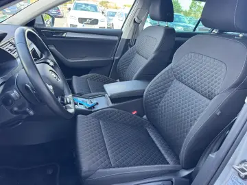 Skoda Superb 2.0 TDI DSG Style