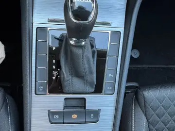 Skoda Superb 2.0 TDI DSG Style