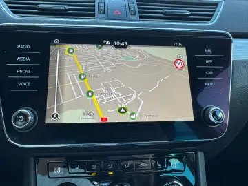 Skoda Superb 2.0 TDI DSG Style