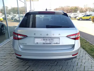 Skoda Superb 2.0 TDI DSG Style