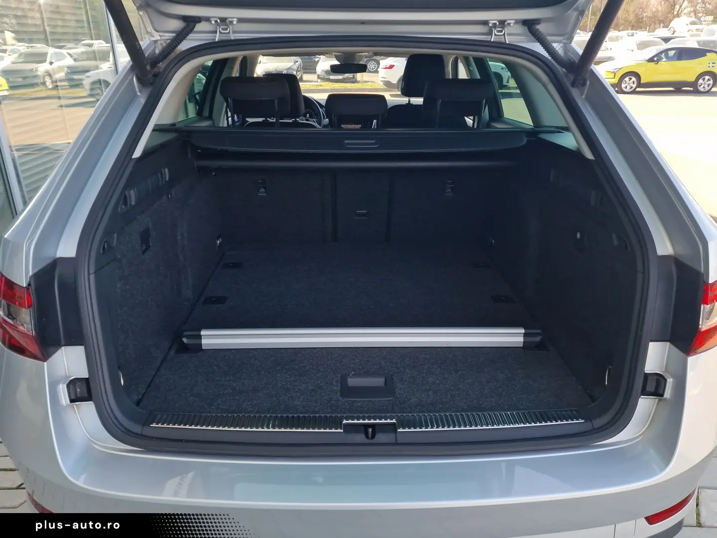 Skoda Superb 2.0 TDI DSG Style