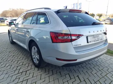 Skoda Superb 2.0 TDI DSG Style