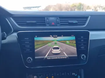 Skoda Superb 2.0 TDI DSG Style