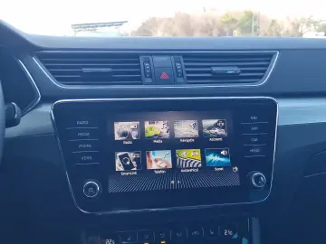 Skoda Superb 2.0 TDI DSG Style