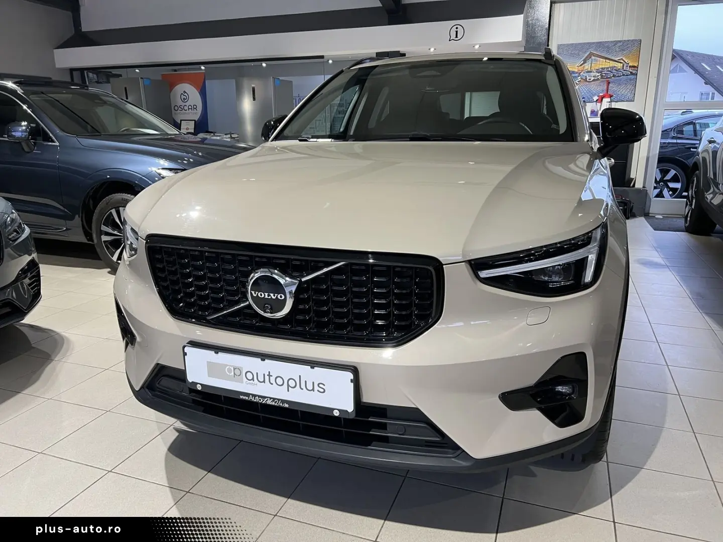 VOLVO XC40 B3 Plus Dark ACC BLIS 360  Pixel-LED Leder