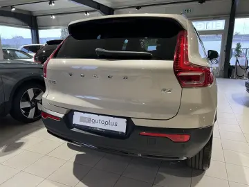 VOLVO XC40 B3 Plus Dark ACC BLIS 360  Pixel-LED Leder