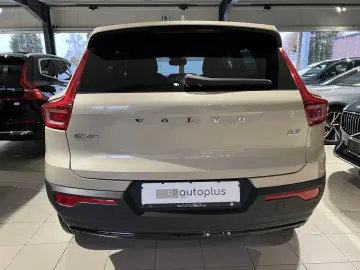 VOLVO XC40 B3 Plus Dark ACC BLIS 360  Pixel-LED Leder