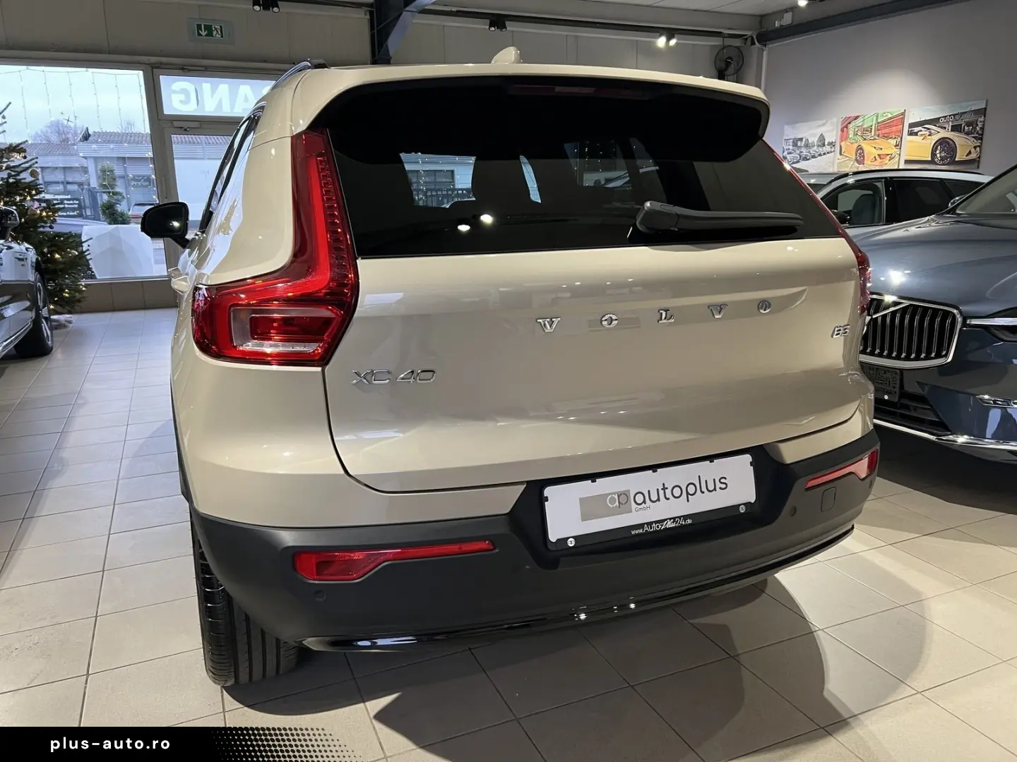 VOLVO XC40 B3 Plus Dark ACC BLIS 360  Pixel-LED Leder