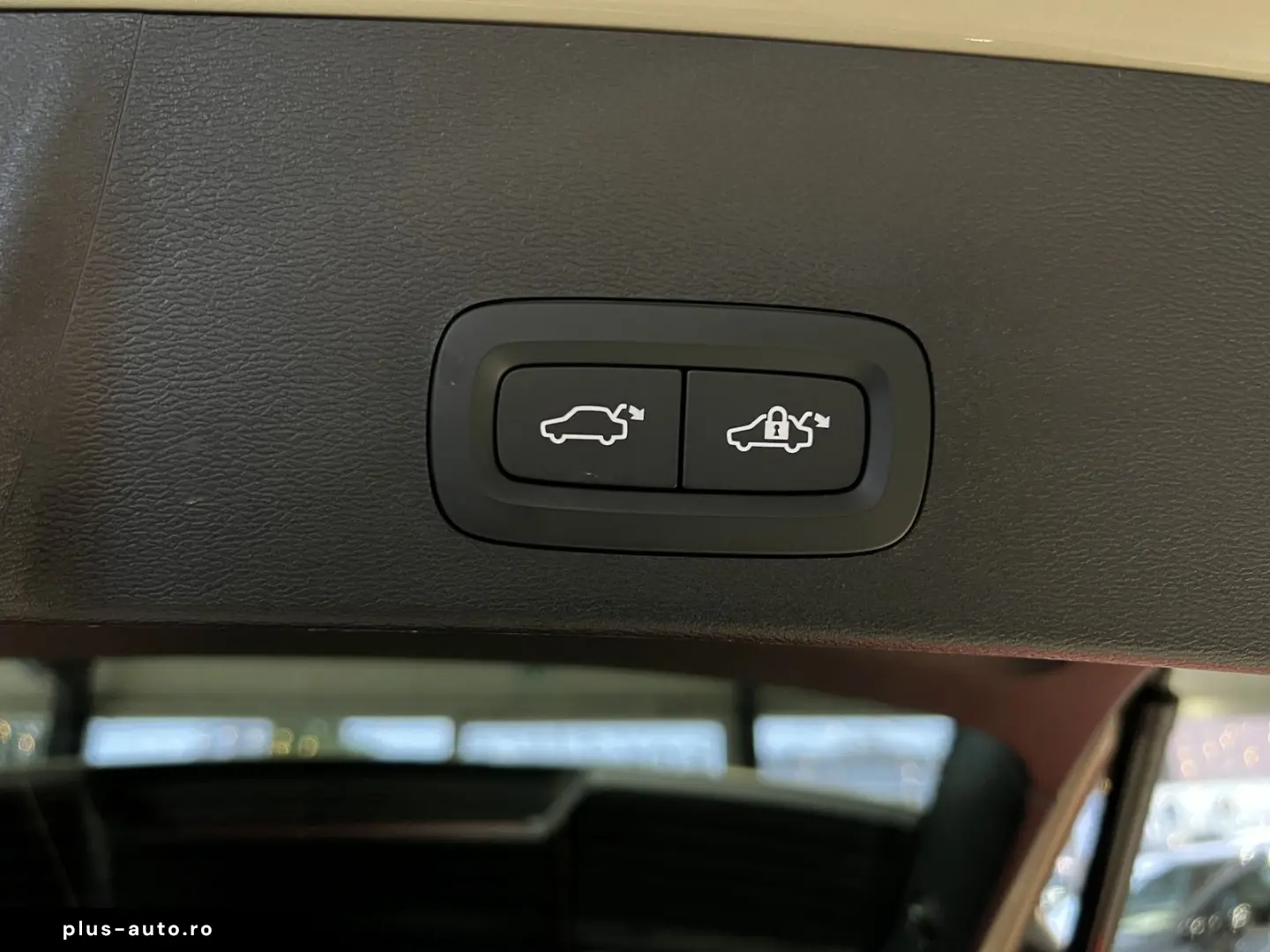 VOLVO XC40 B3 Plus Dark ACC BLIS 360  Pixel-LED Leder