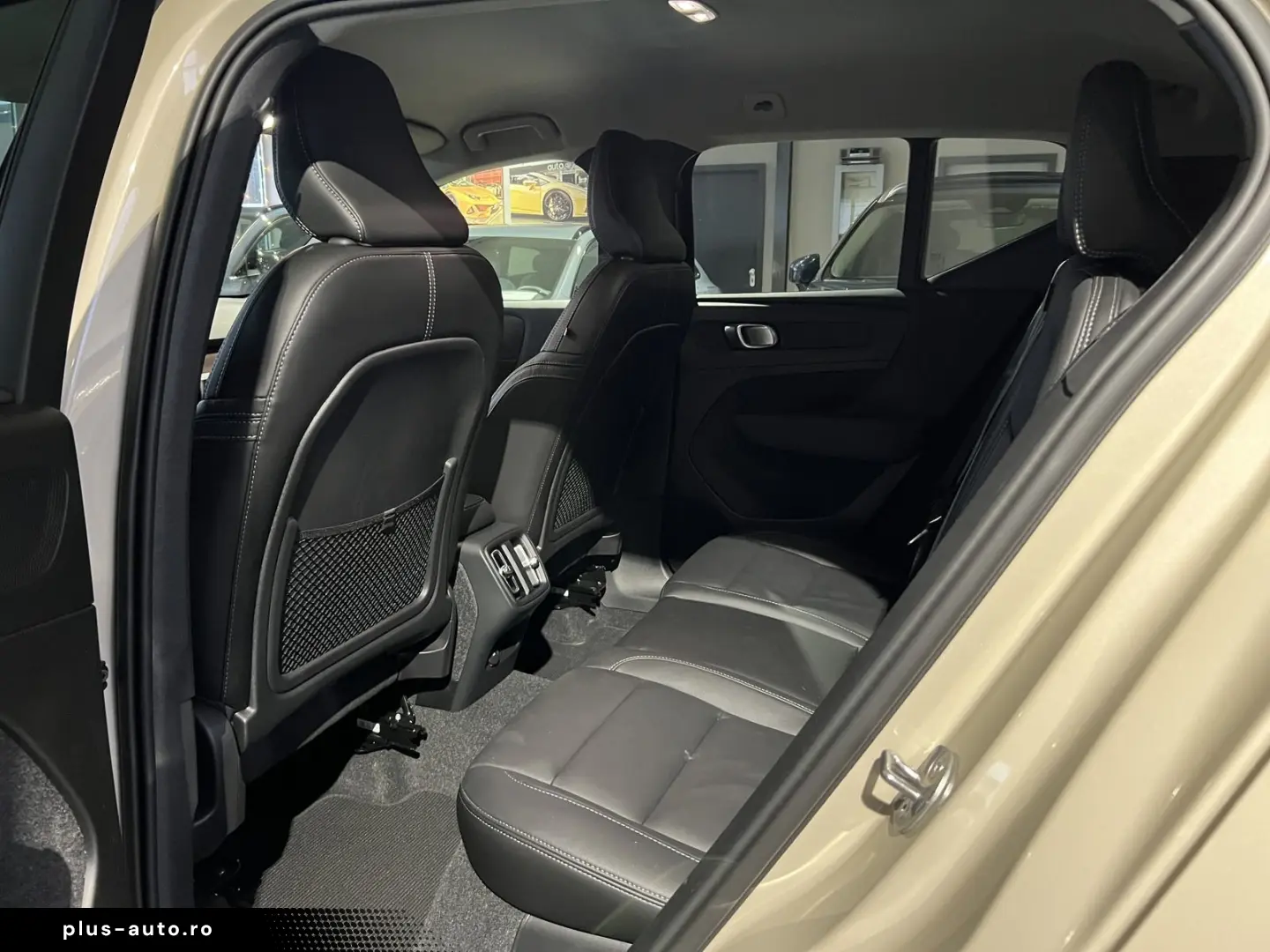VOLVO XC40 B3 Plus Dark ACC BLIS 360  Pixel-LED Leder
