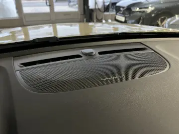 VOLVO XC40 B3 Plus Dark ACC BLIS 360  Pixel-LED Leder