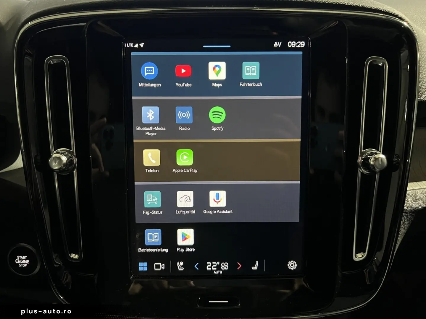 VOLVO XC40 B3 Plus Dark ACC BLIS 360  Pixel-LED Leder