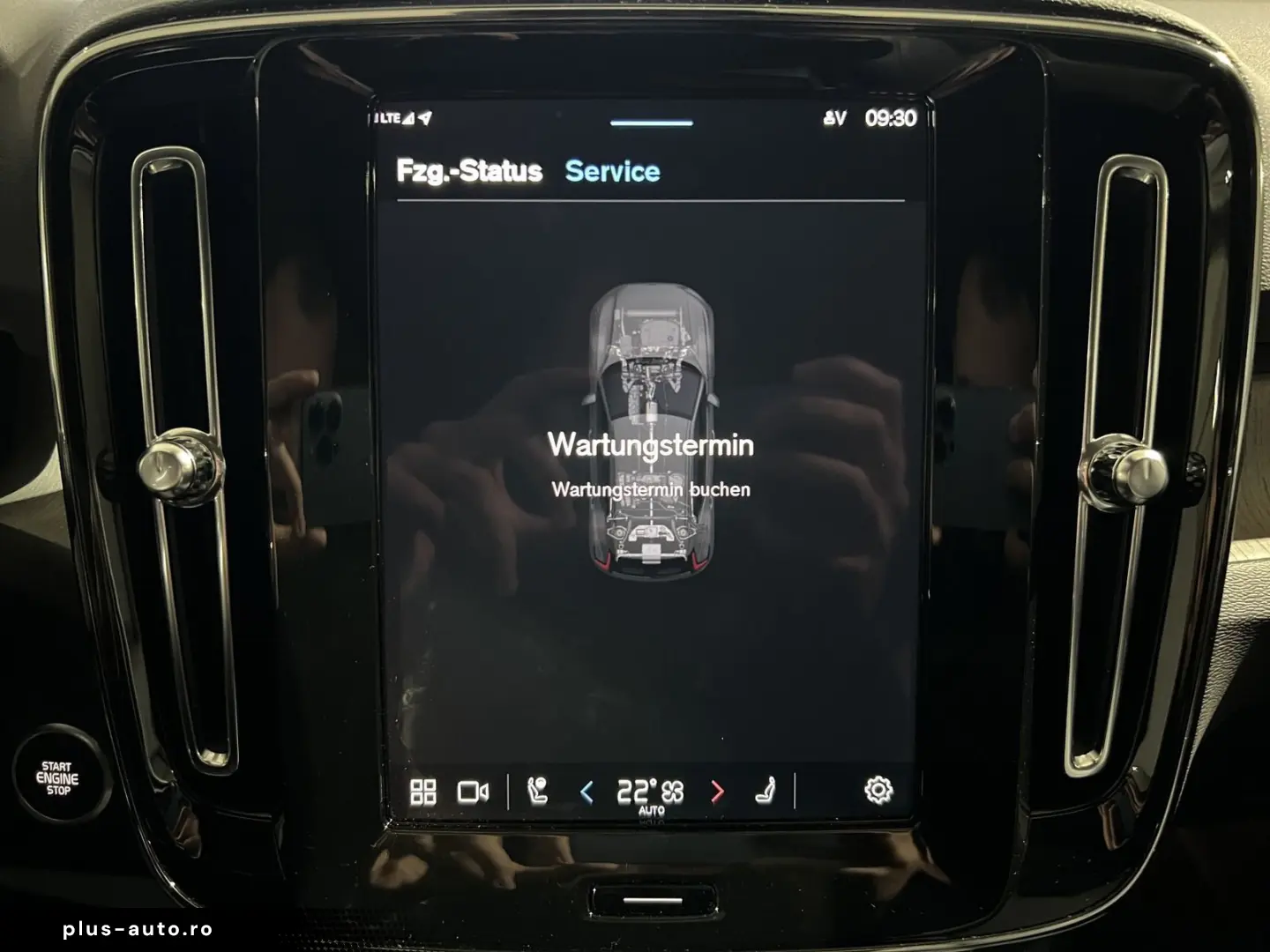 VOLVO XC40 B3 Plus Dark ACC BLIS 360  Pixel-LED Leder