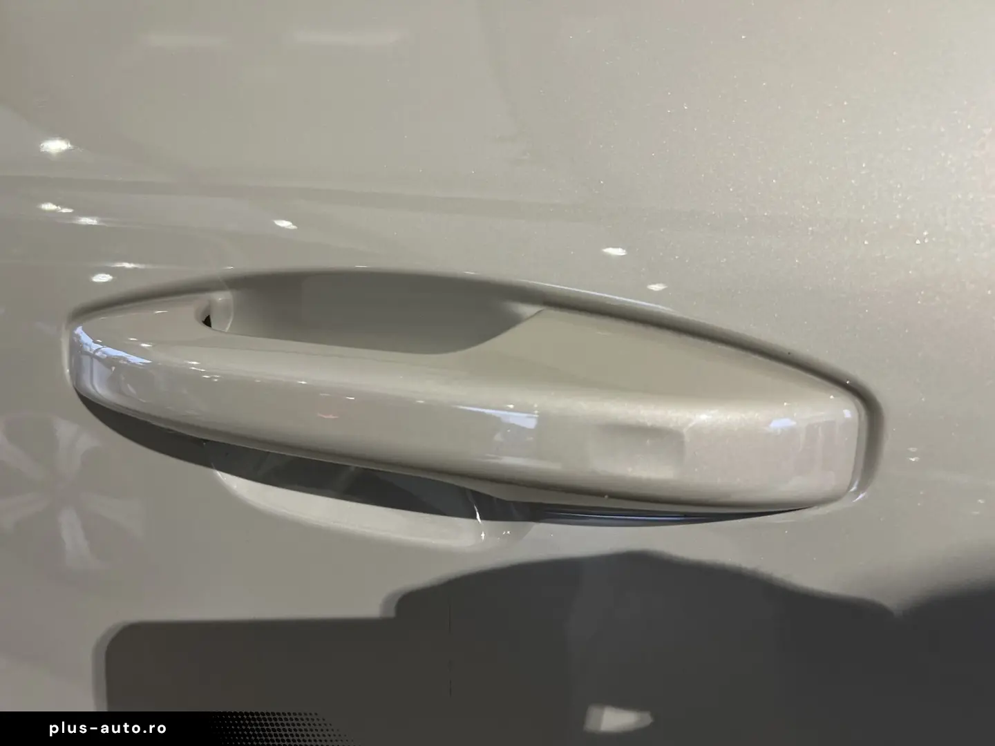 VOLVO XC40 B3 Plus Dark ACC BLIS 360  Pixel-LED Leder