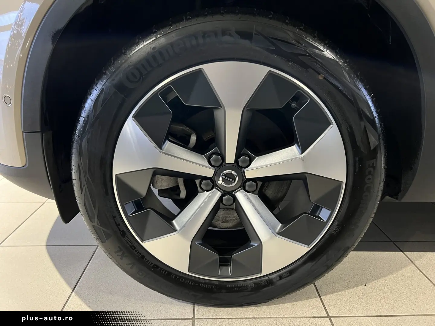 VOLVO XC40 B3 Plus Dark ACC BLIS 360  Pixel-LED Leder