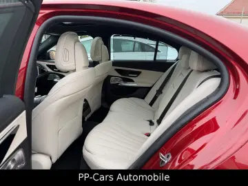 MERCEDES-BENZ E 220 d AMG PREMIUM  Superscreen MASSA&hellip;