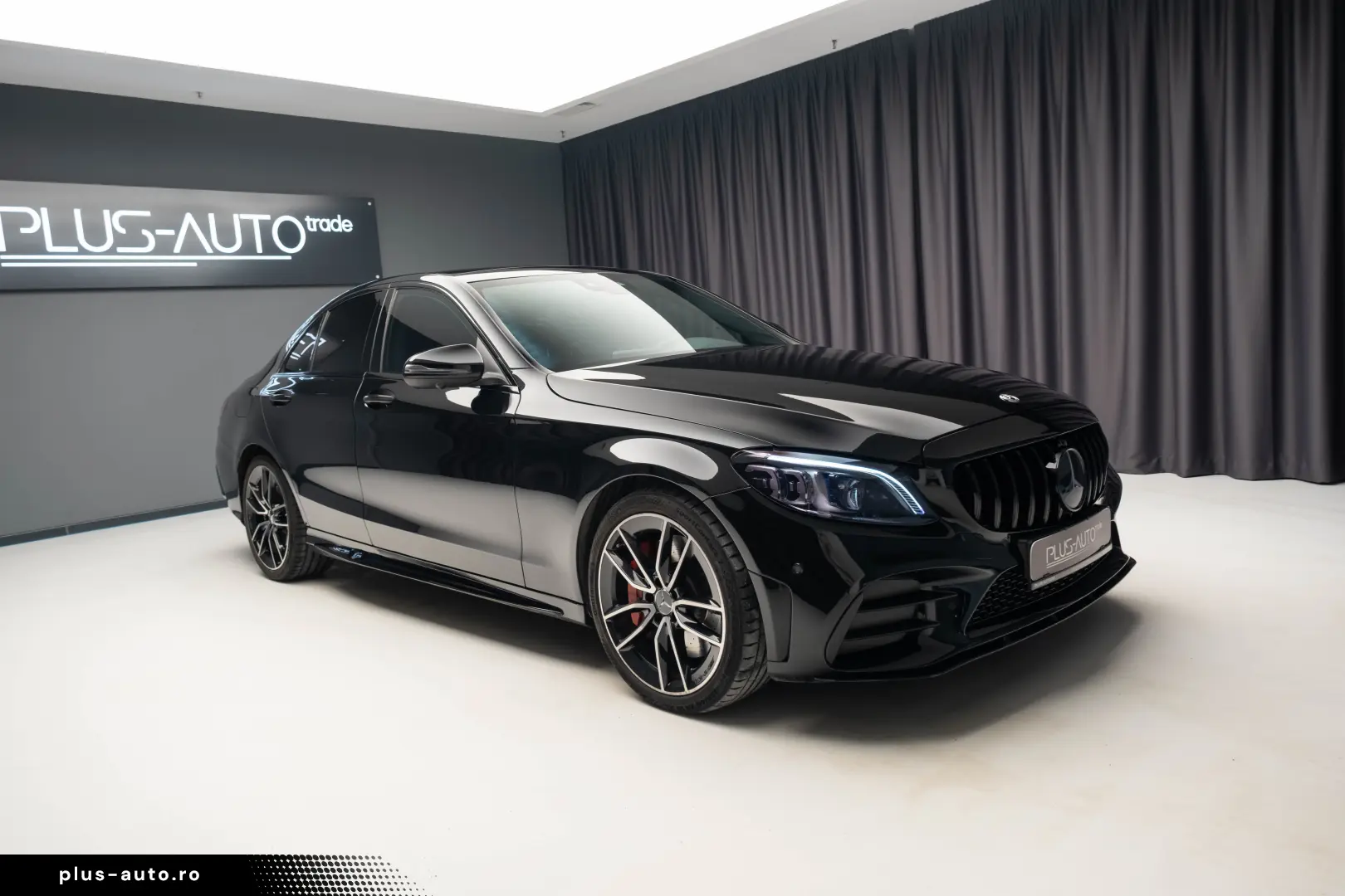 Mercedes Benz C 43 AMG R19 Burmester 360 Head Up Pano