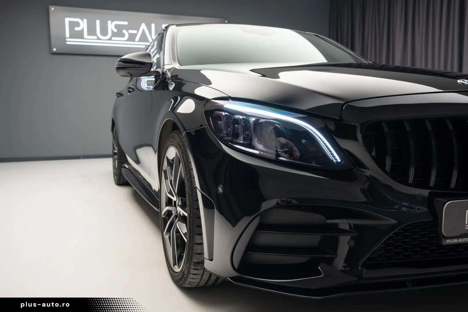 Mercedes Benz C 43 AMG R19 Burmester 360 Head Up Pano