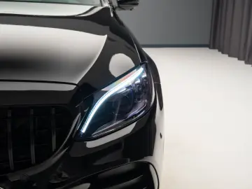 Mercedes Benz C 43 AMG R19 Burmester 360 Head Up Pano