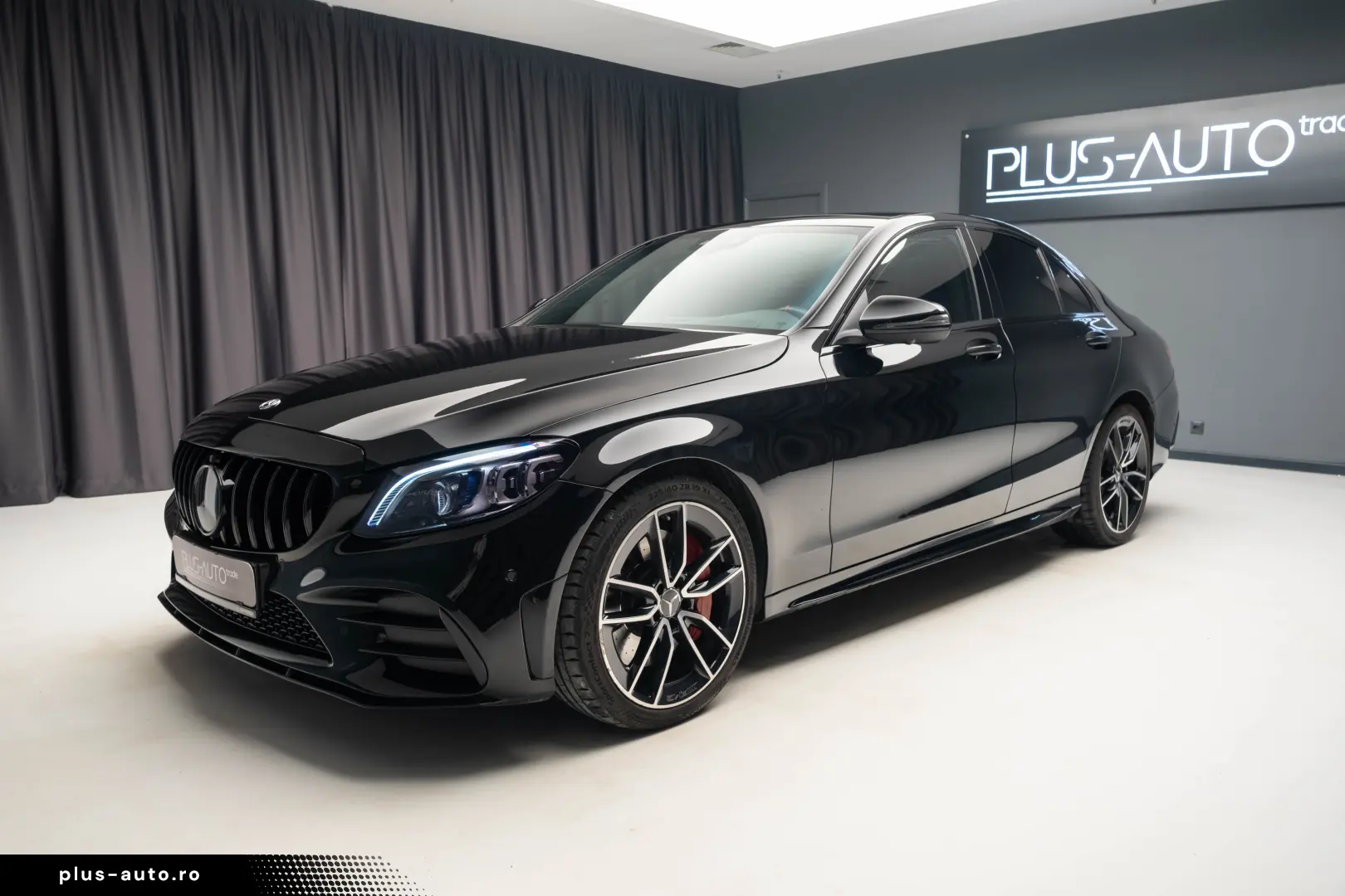 Mercedes Benz C 43 AMG R19 Burmester 360 Head Up Pano