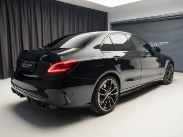 Mercedes Benz C 43 AMG R19 Burmester 360 Head Up Pano