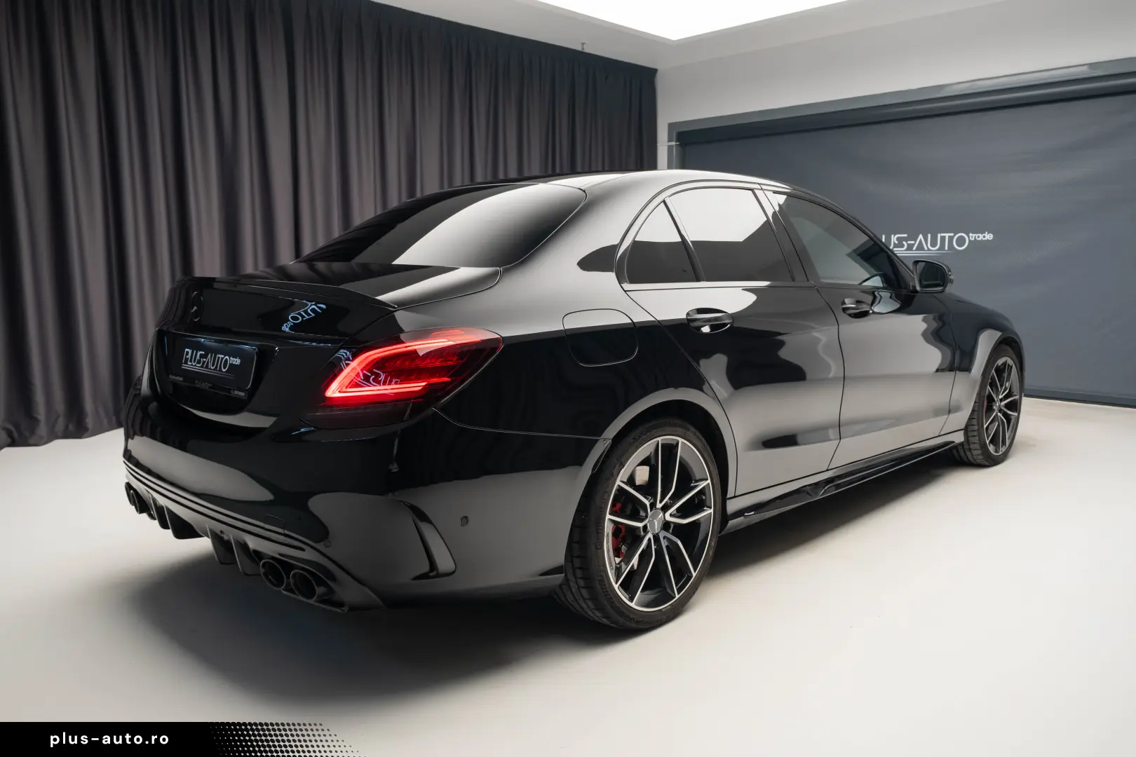Mercedes Benz C 43 AMG R19 Burmester 360 Head Up Pano