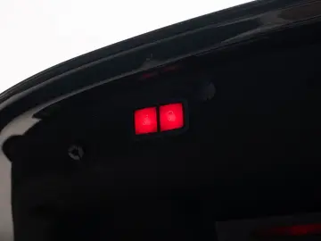 Mercedes Benz C 43 AMG R19 Burmester 360 Head Up Pano