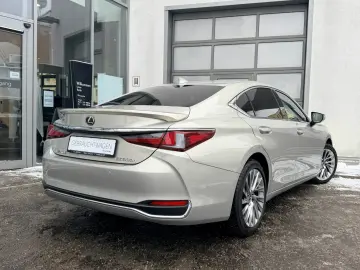 LEXUS ES 300h 2 5 HEV Luxury Line   Head-Up   360 Kame
