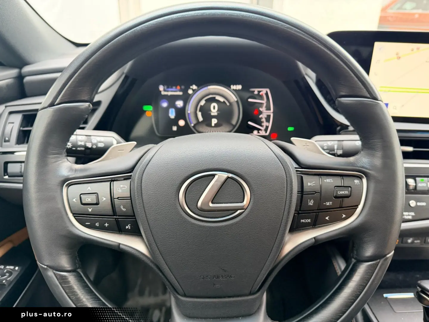 LEXUS ES 300h 2 5 HEV Luxury Line   Head-Up   360 Kame