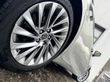 LEXUS ES 300h 2 5 HEV Luxury Line   Head-Up   360 Kame
