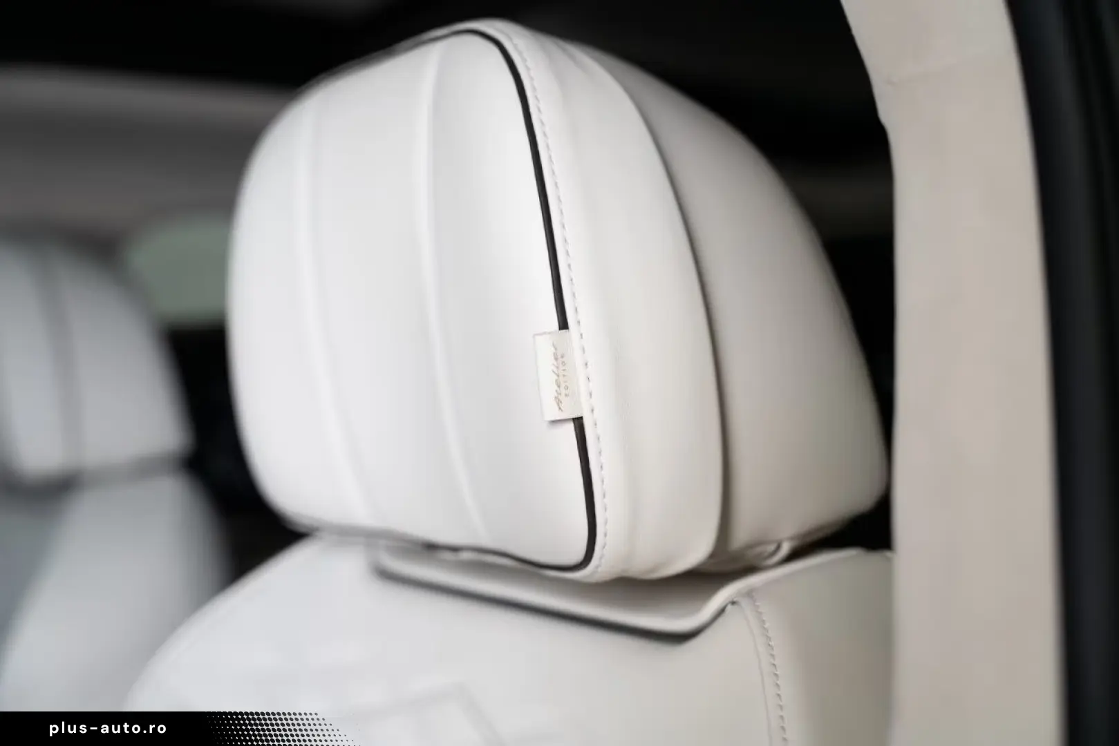 Bentley Bentayga V8 Atelier Edition