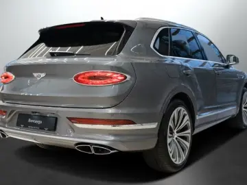 Bentley Bentayga V8 Atelier Edition