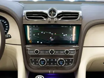 Bentley Bentayga V8 Atelier Edition