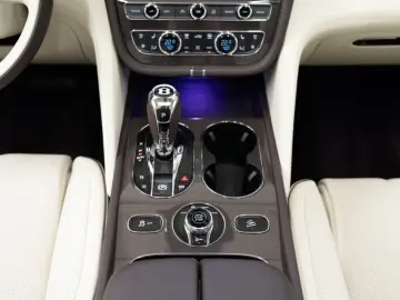 Bentley Bentayga V8 Atelier Edition