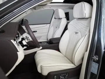 Bentley Bentayga V8 Atelier Edition