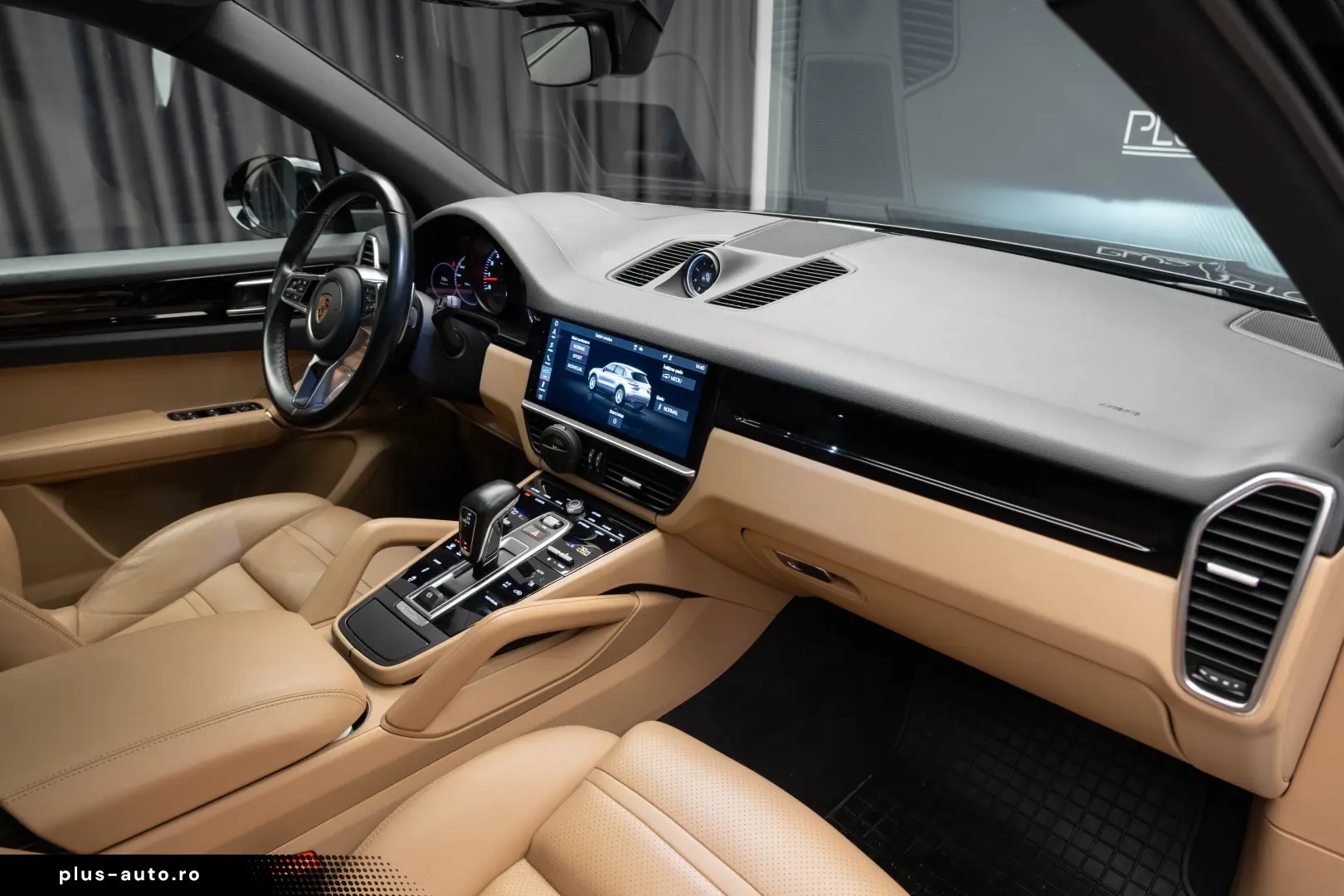 Porsche Cayenne Bose Pano R20 Sport Chrono