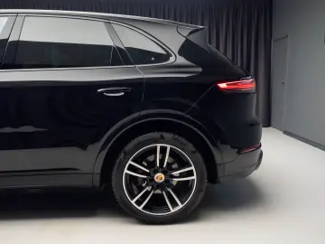 Porsche Cayenne Bose Pano R20 Sport Chrono