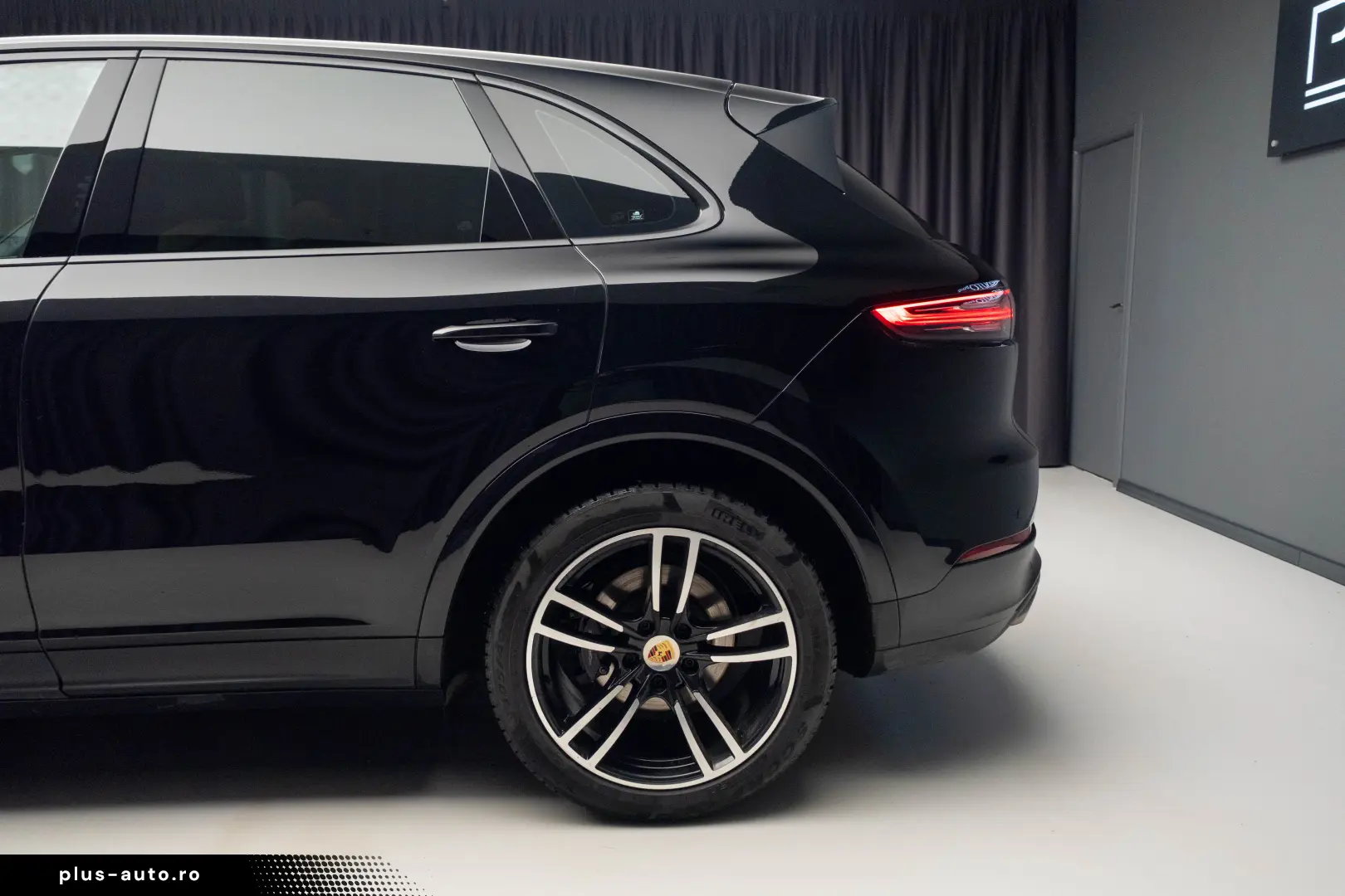 Porsche Cayenne Bose Pano R20 Sport Chrono