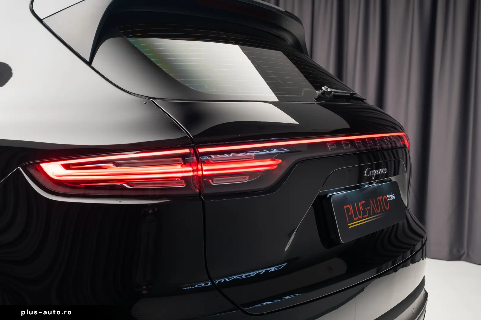 Porsche Cayenne Bose Pano R20 Sport Chrono