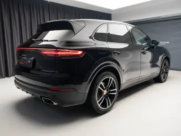 Porsche Cayenne Bose Pano R20 Sport Chrono