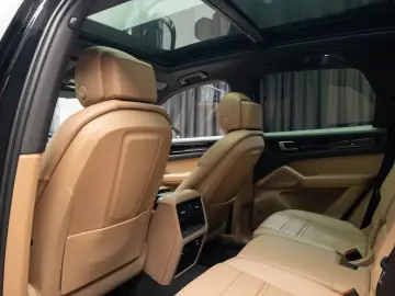 Porsche Cayenne Bose Pano R20 Sport Chrono