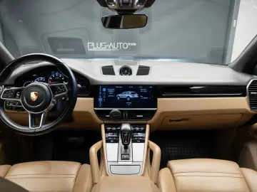 Porsche Cayenne Bose Pano R20 Sport Chrono